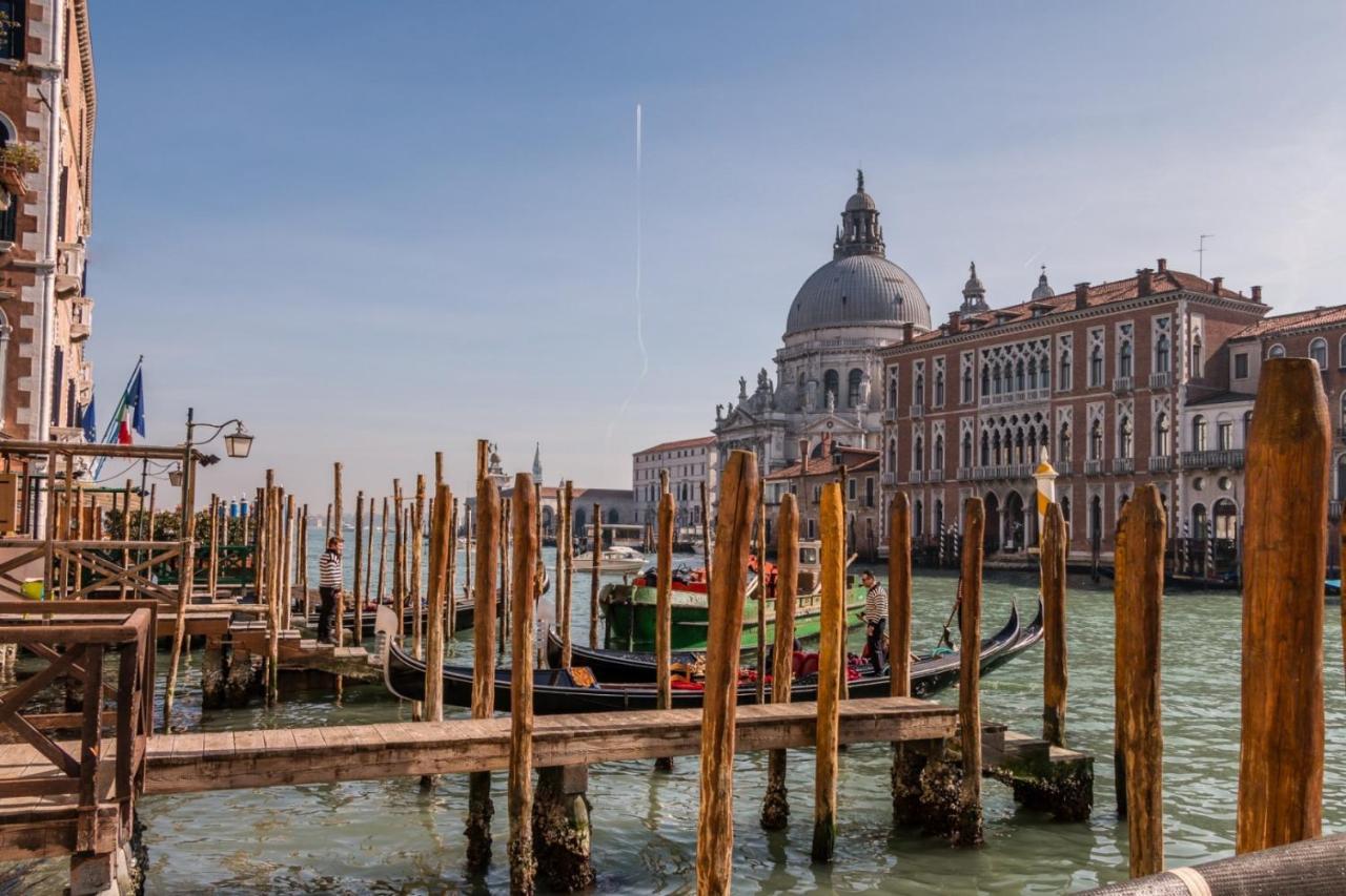 Fenice Backstage Over Canal Venice Ngoại thất bức ảnh