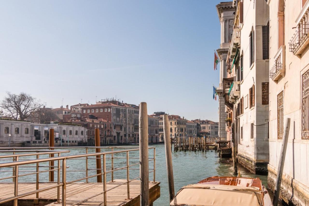 Fenice Backstage Over Canal Venice Ngoại thất bức ảnh